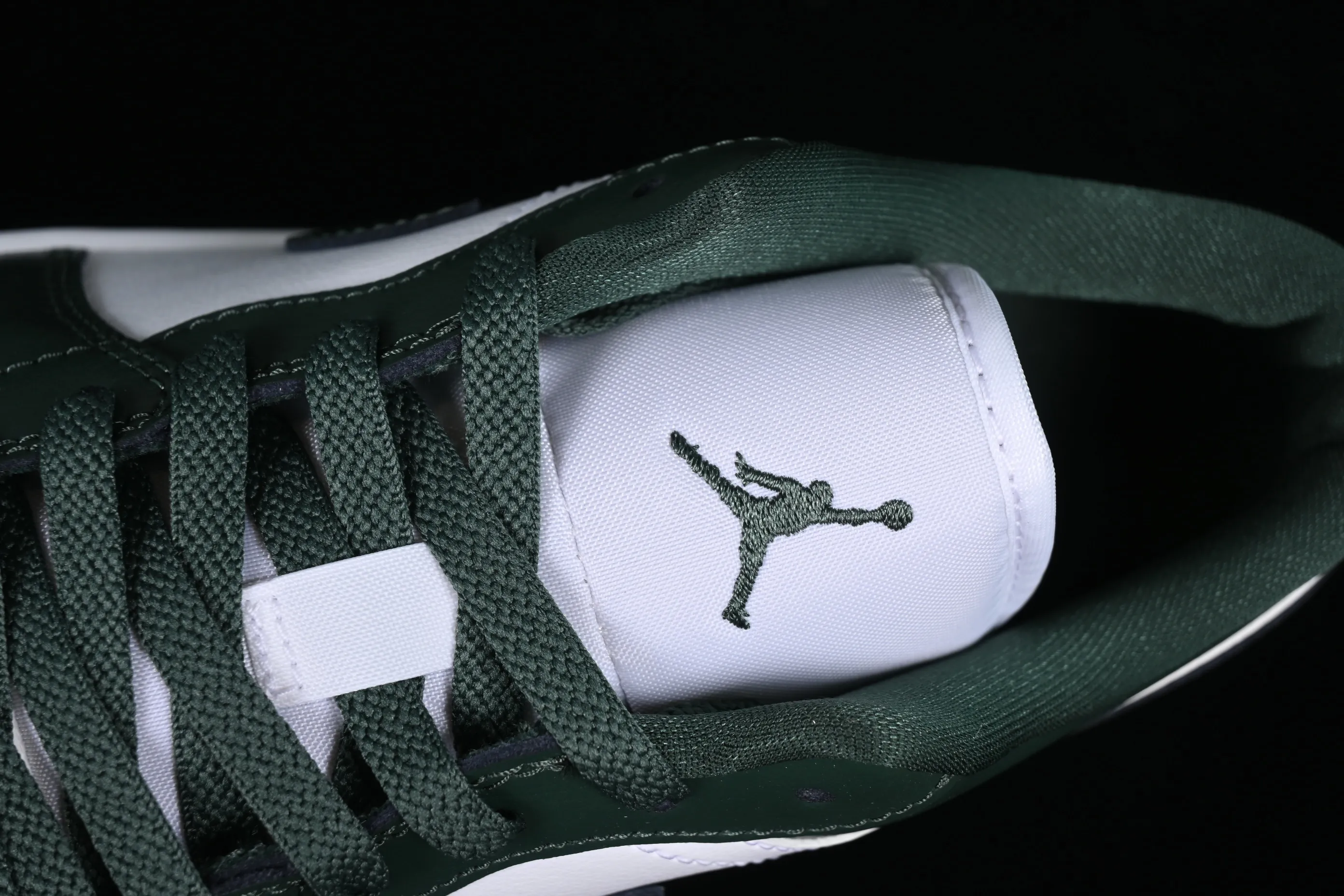 All categories Air Jordan Jordan series basketball shoes Air Jordan 1 Low G version pure original Air Jordan 1 Low "Olive Green" AJ1 Joe 1 olive green low-top basketball shoes DC0774-113